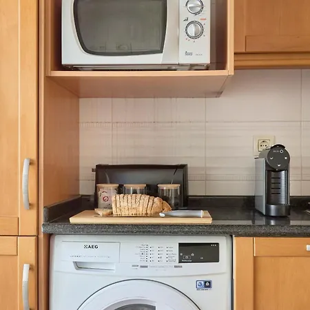 Spacious Near & Train, By Timecooler