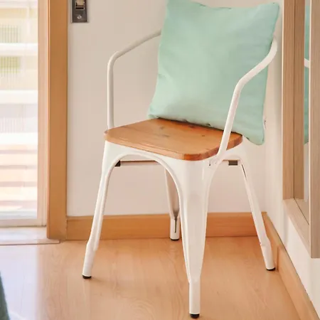 Spacious Near & Train, By Timecooler Daire Setúbal