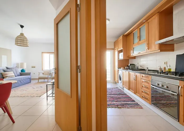 Spacious Near & Train, By Timecooler Διαμέρισμα *